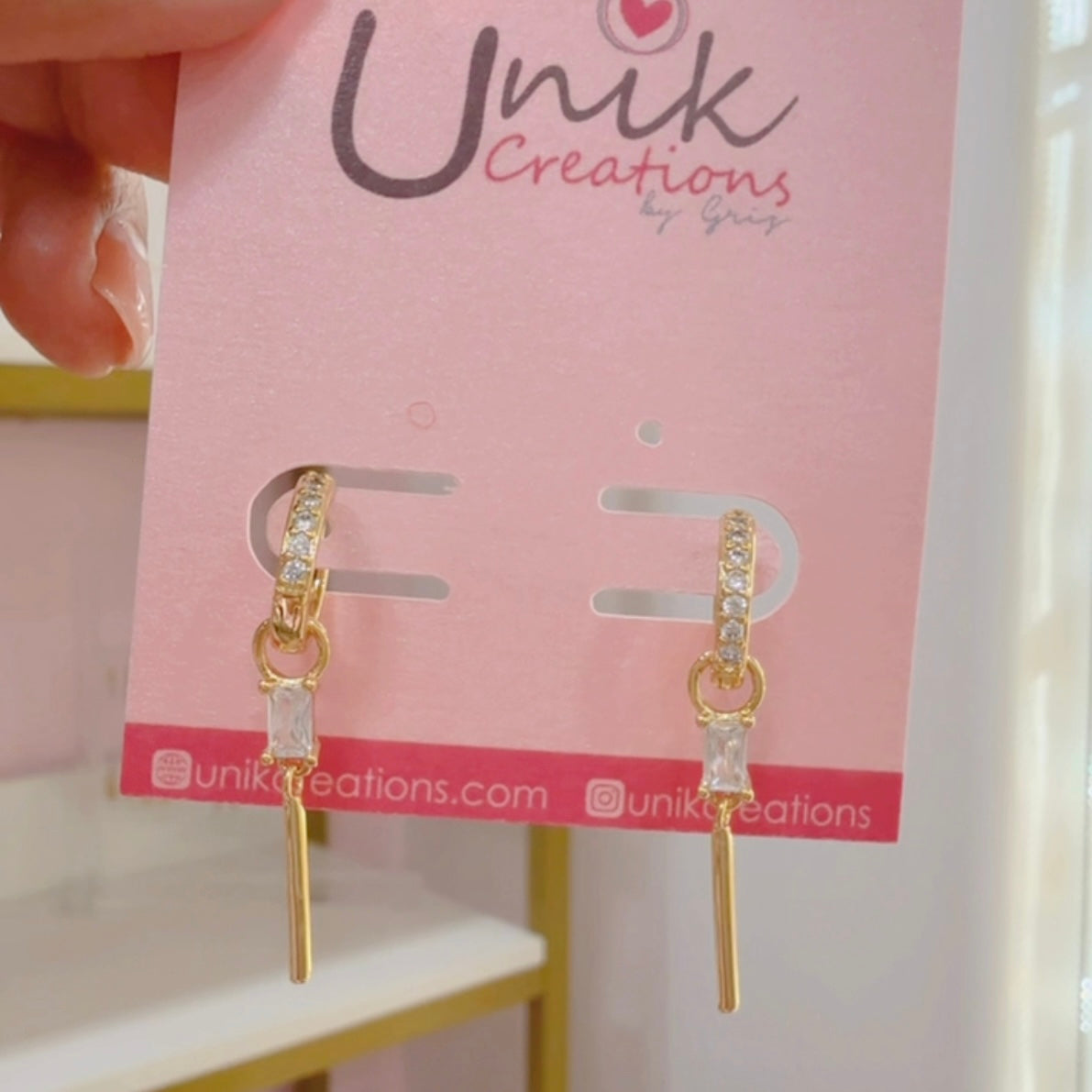 Aretes Huggie Barrita