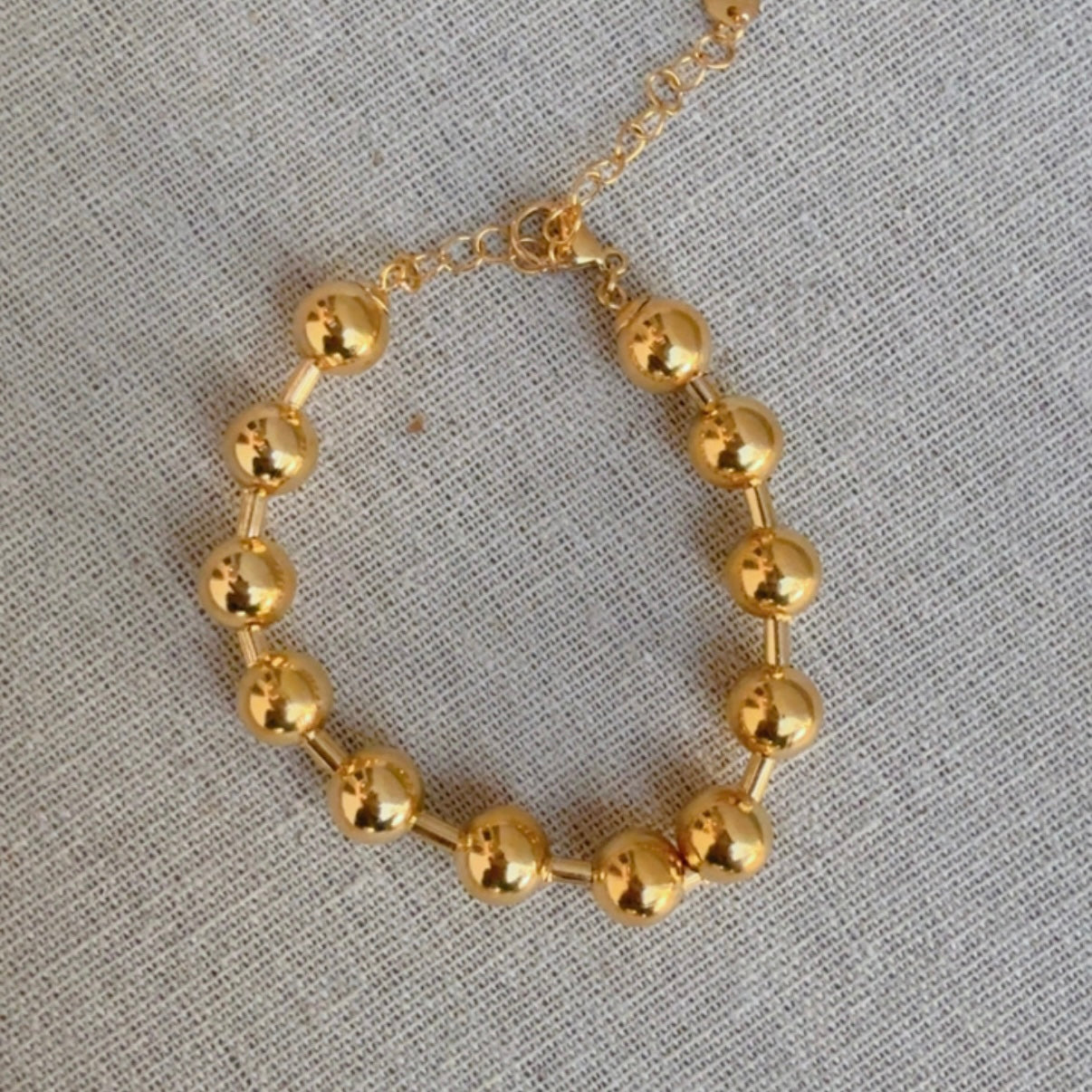 Pulsera Bolas Dorada