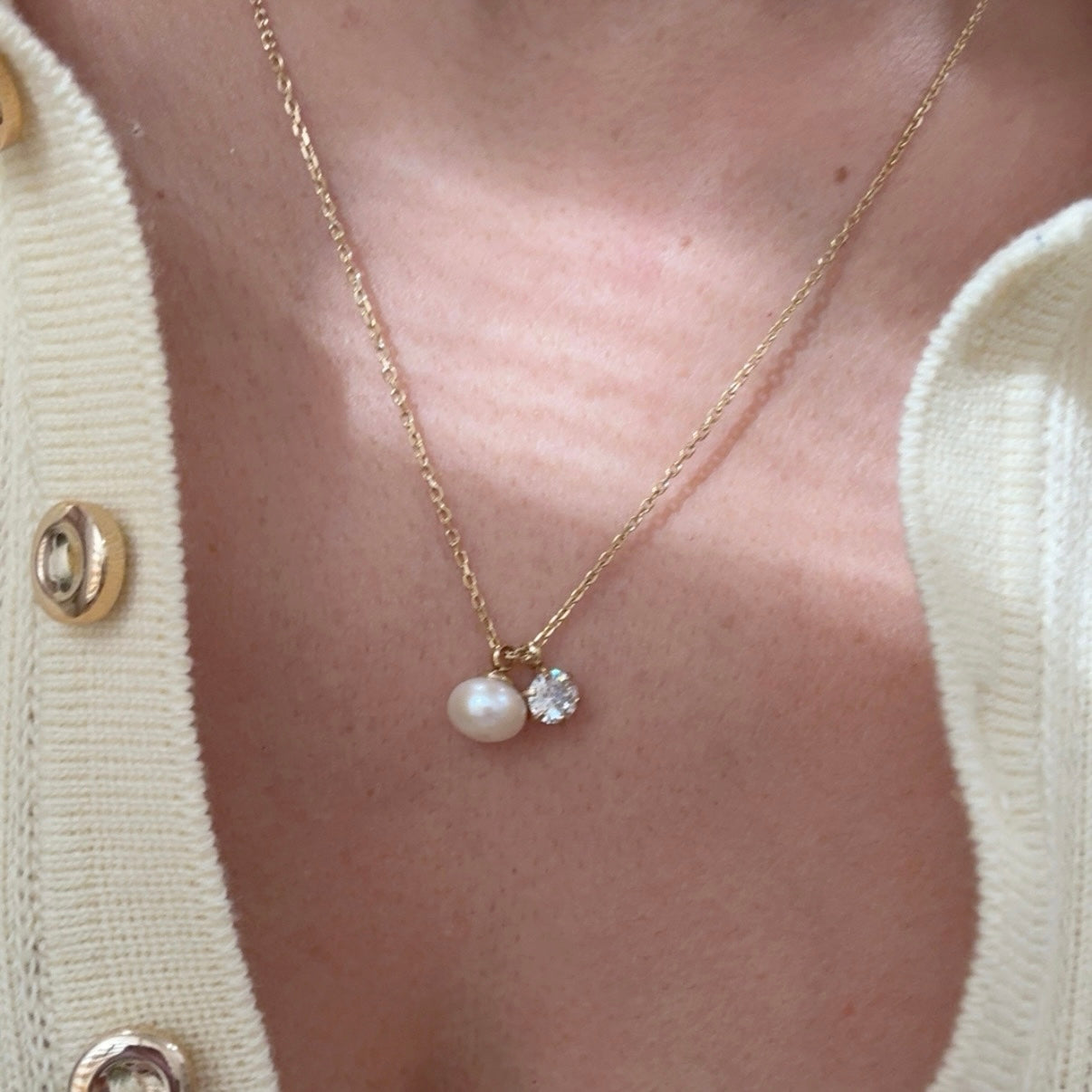 Collar Perlita Brillo