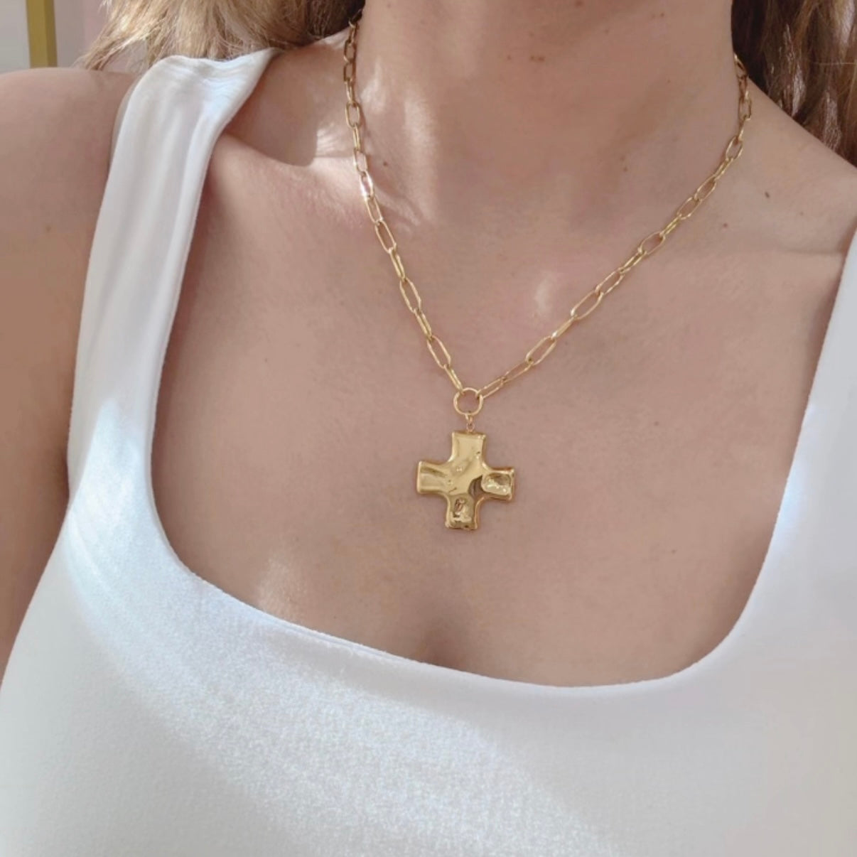 Collar Cruz Acero