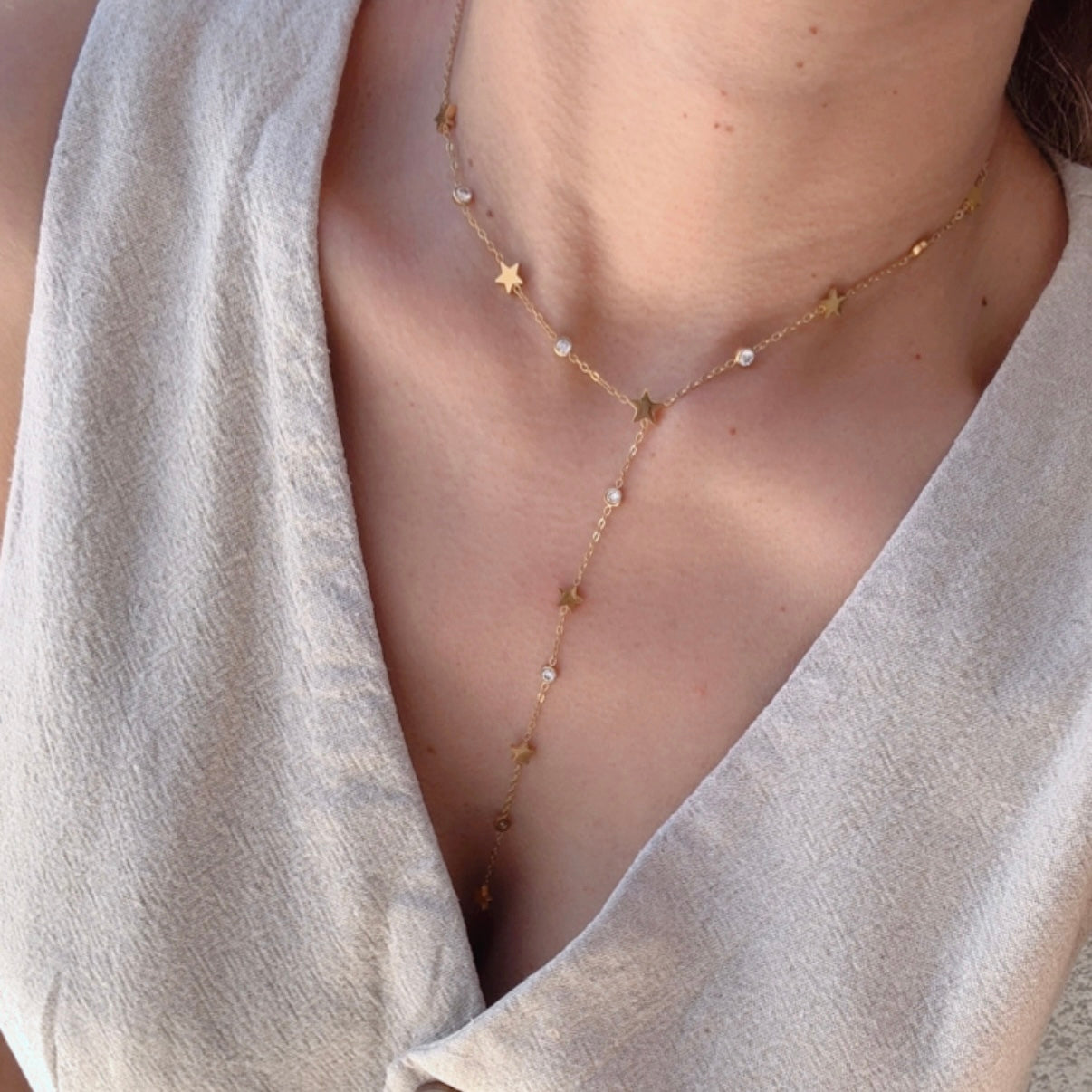 Collar Corbatín Estrellitas