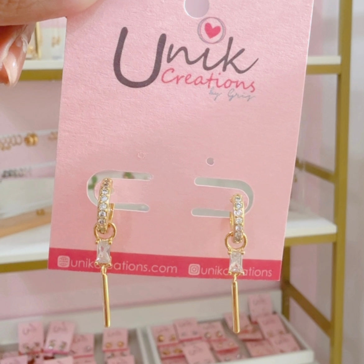 Aretes Huggie Barrita