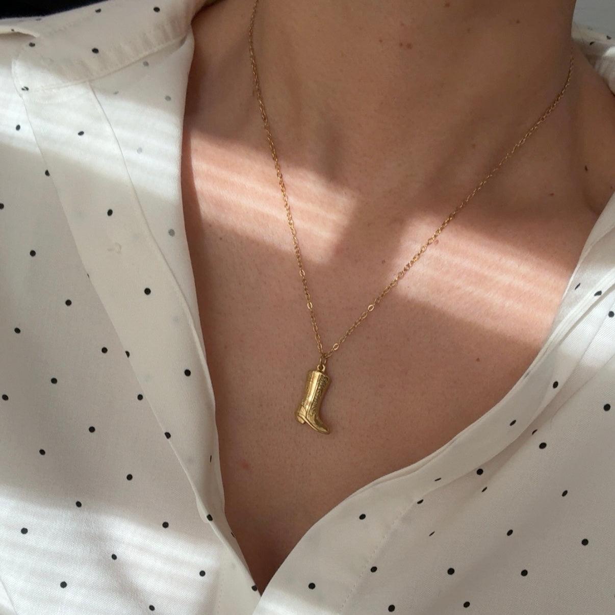 Collar Bota