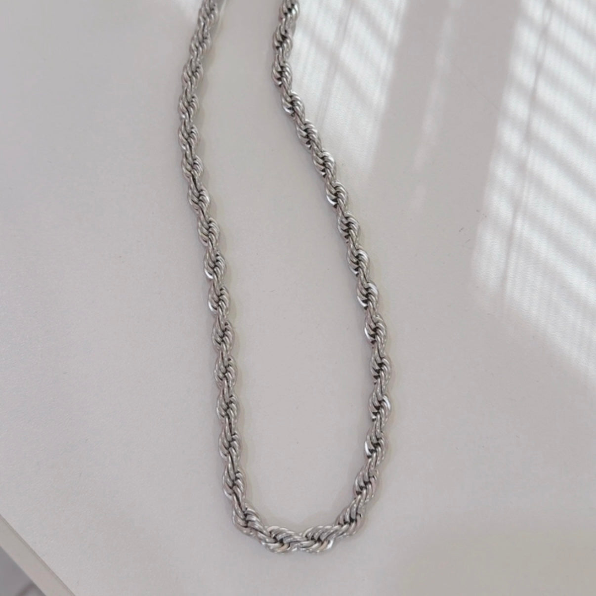 Collar Torsal Acero Plateado