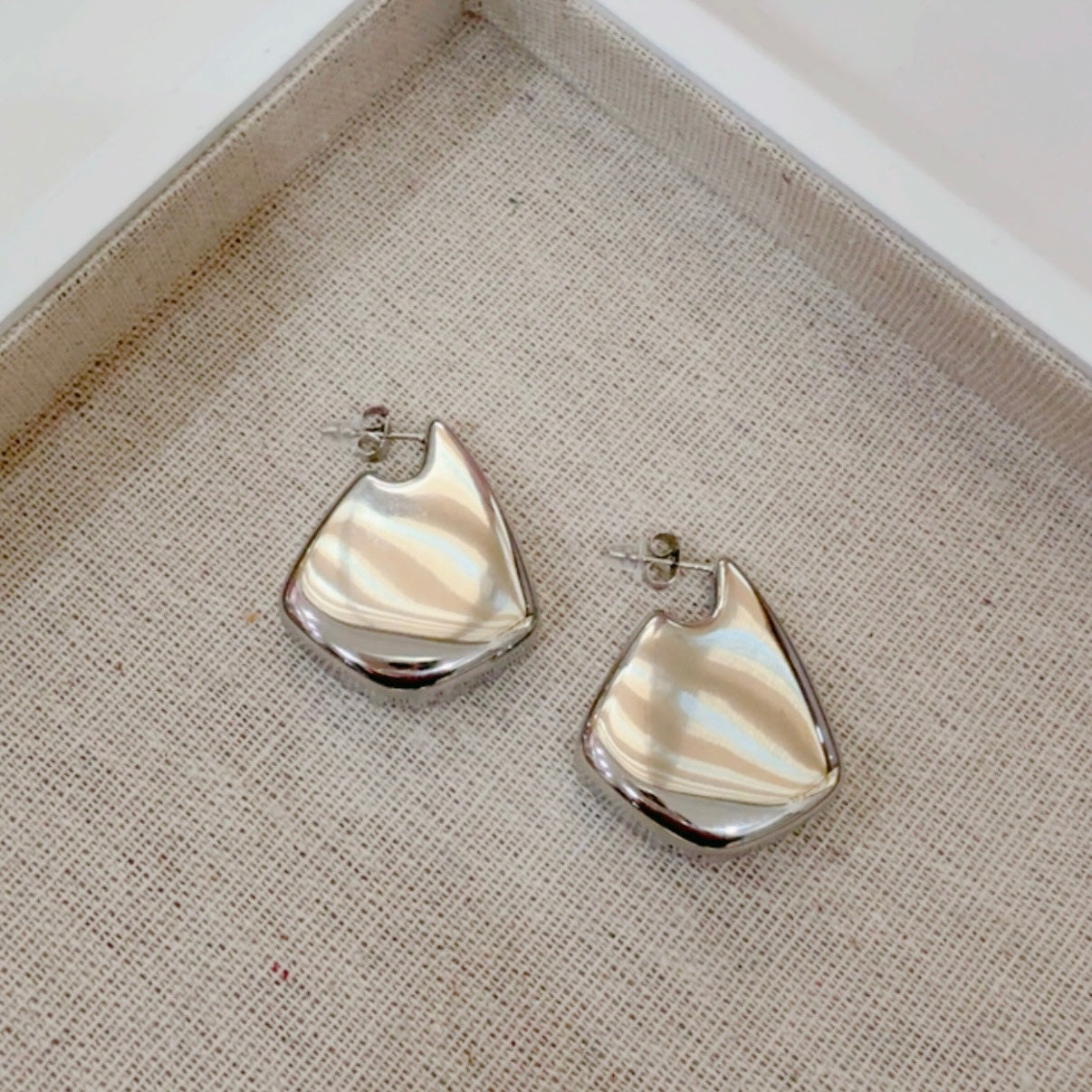 Aretes Dan