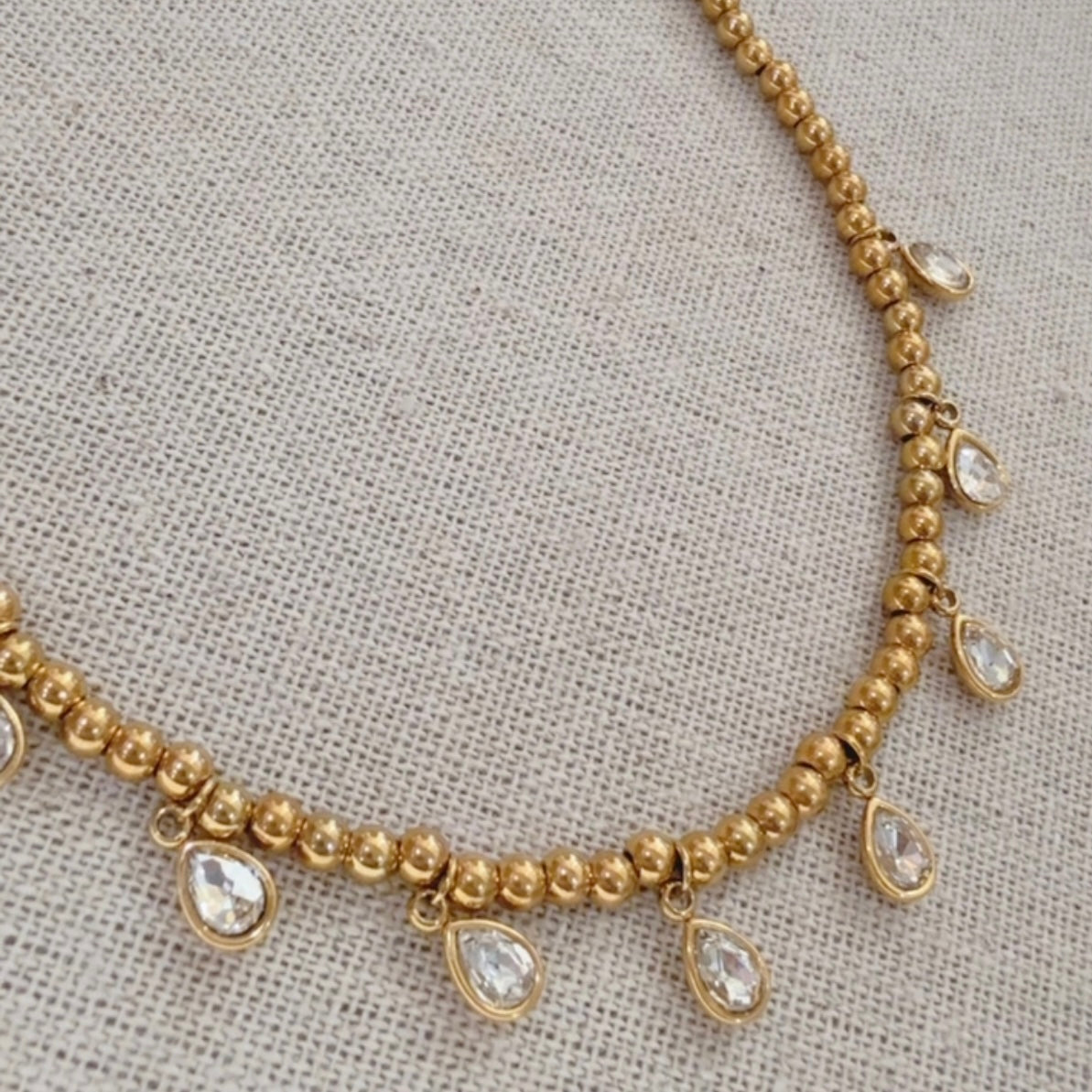 Collar Bolitas Gota