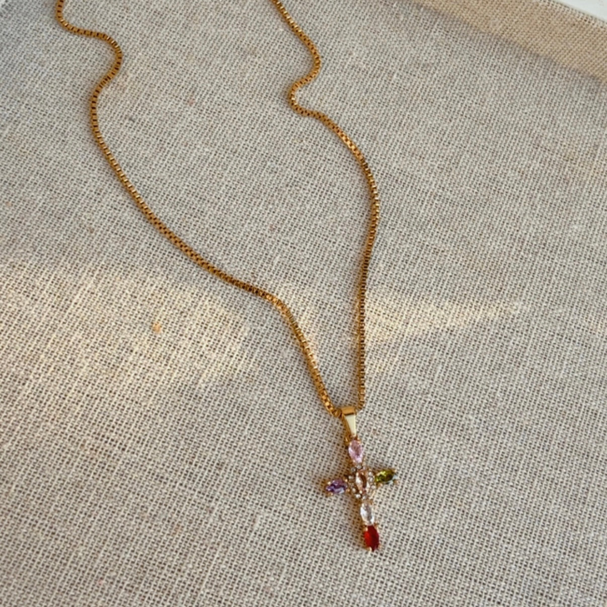 Collar Cruz Colorida