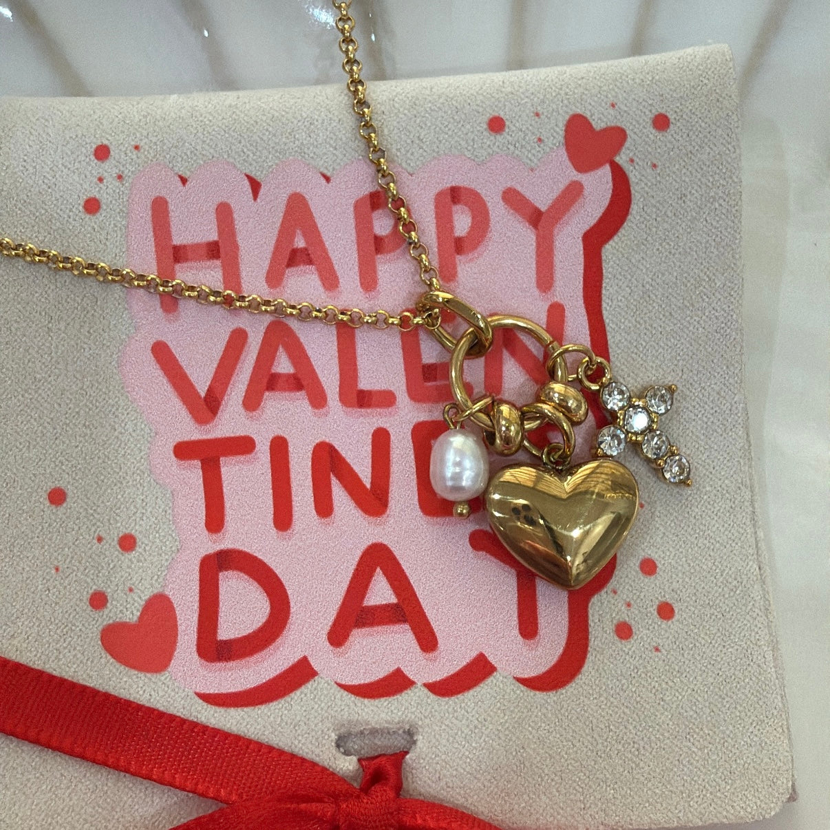 Collar Corazón Cruz Perla