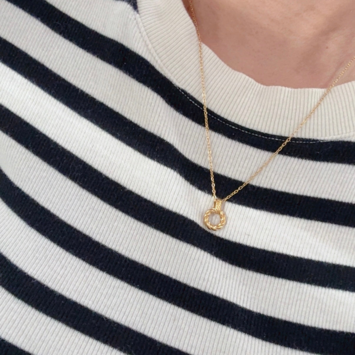 Collar Circulo