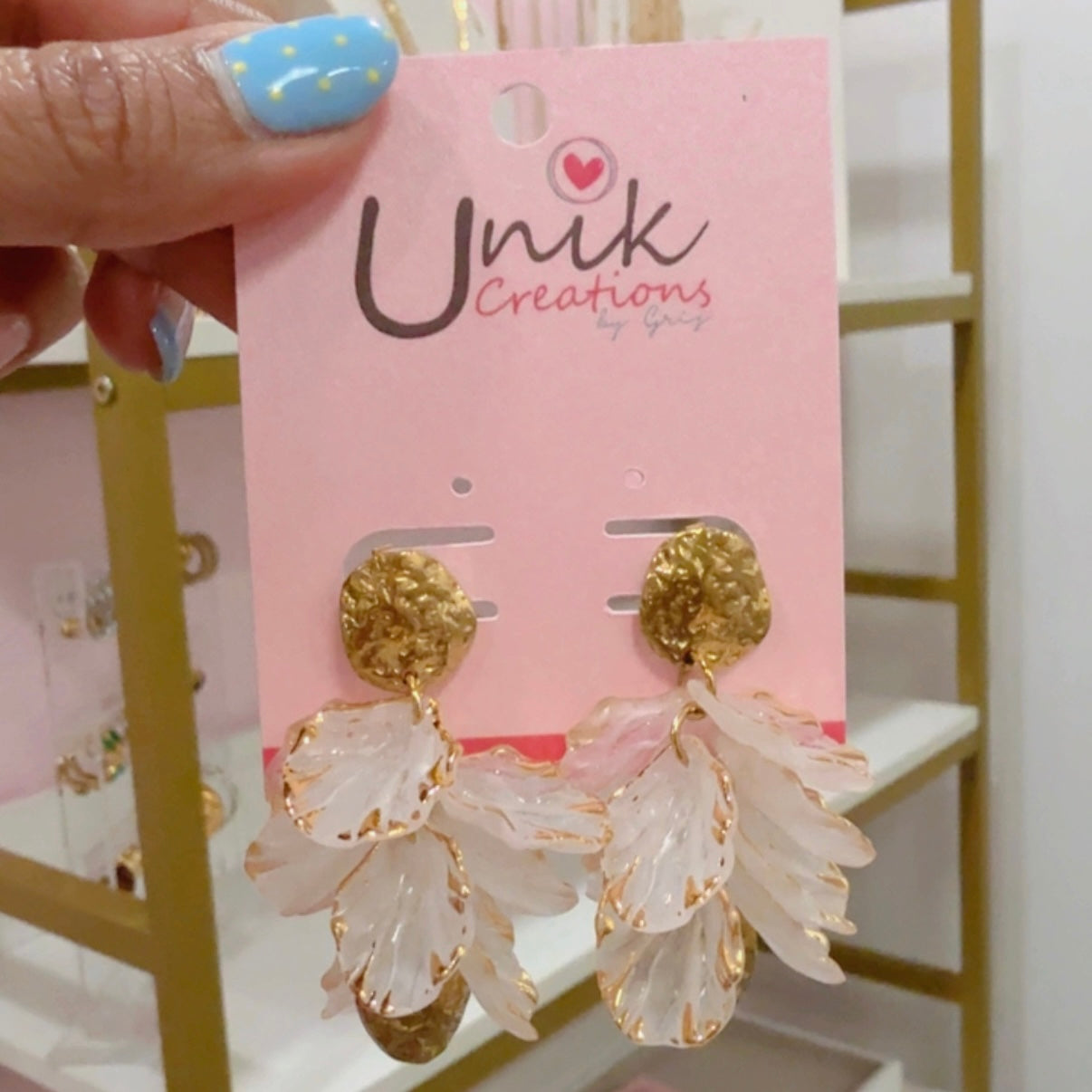 Aretes Petalos Dorados