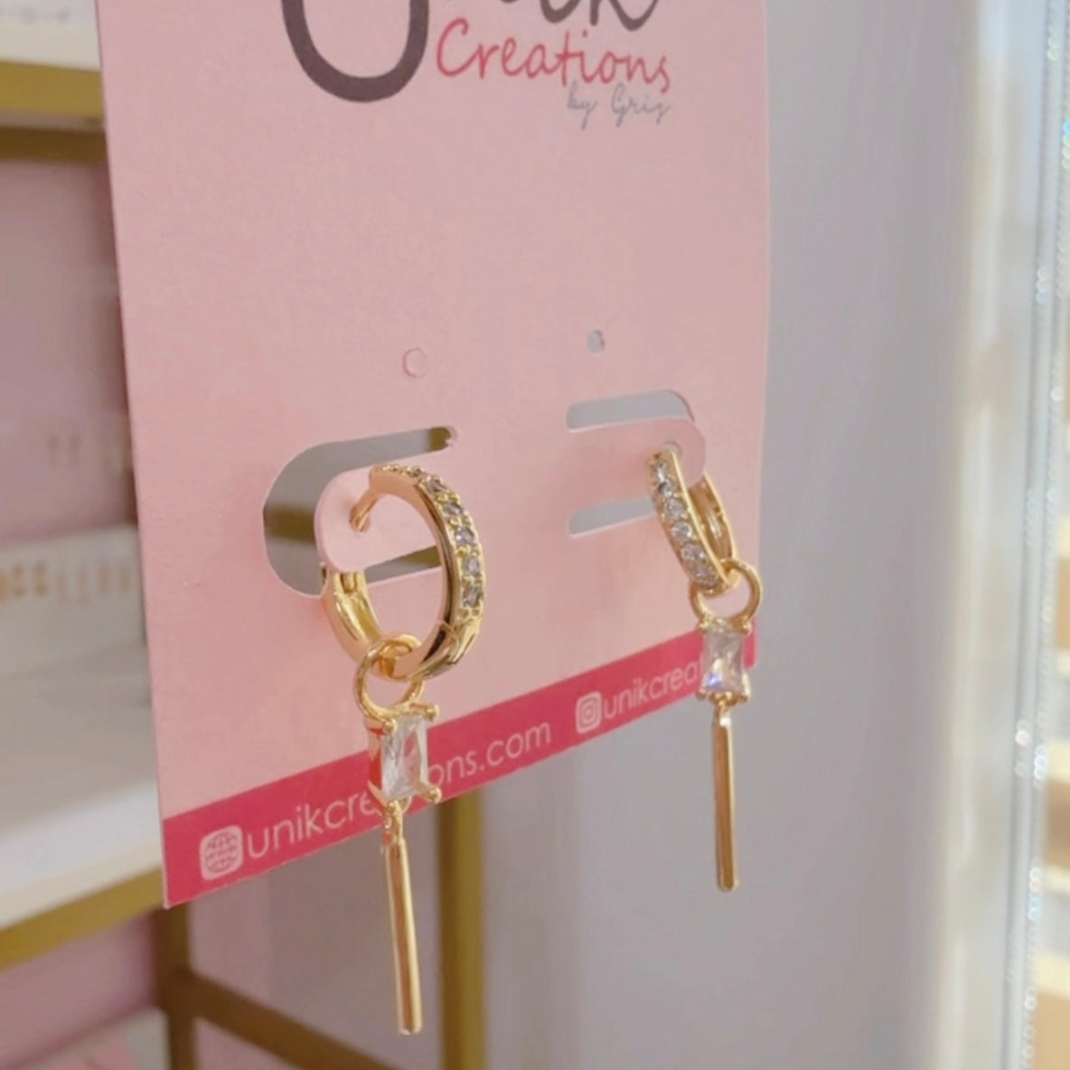 Aretes Huggie Barrita