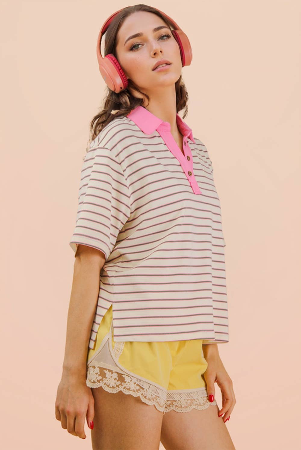 Oversized Stripe Knit Top W/ Cont Collar: White mix